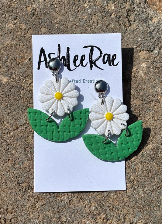 Large Daisy dangle